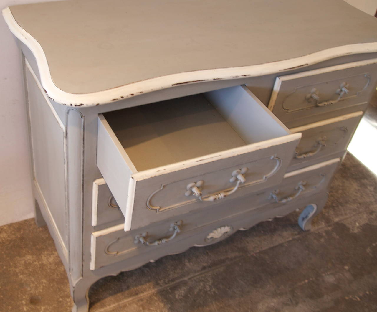 Louis XV Style Painted Chest of Drawers In Excellent Condition In San Francisco, CA