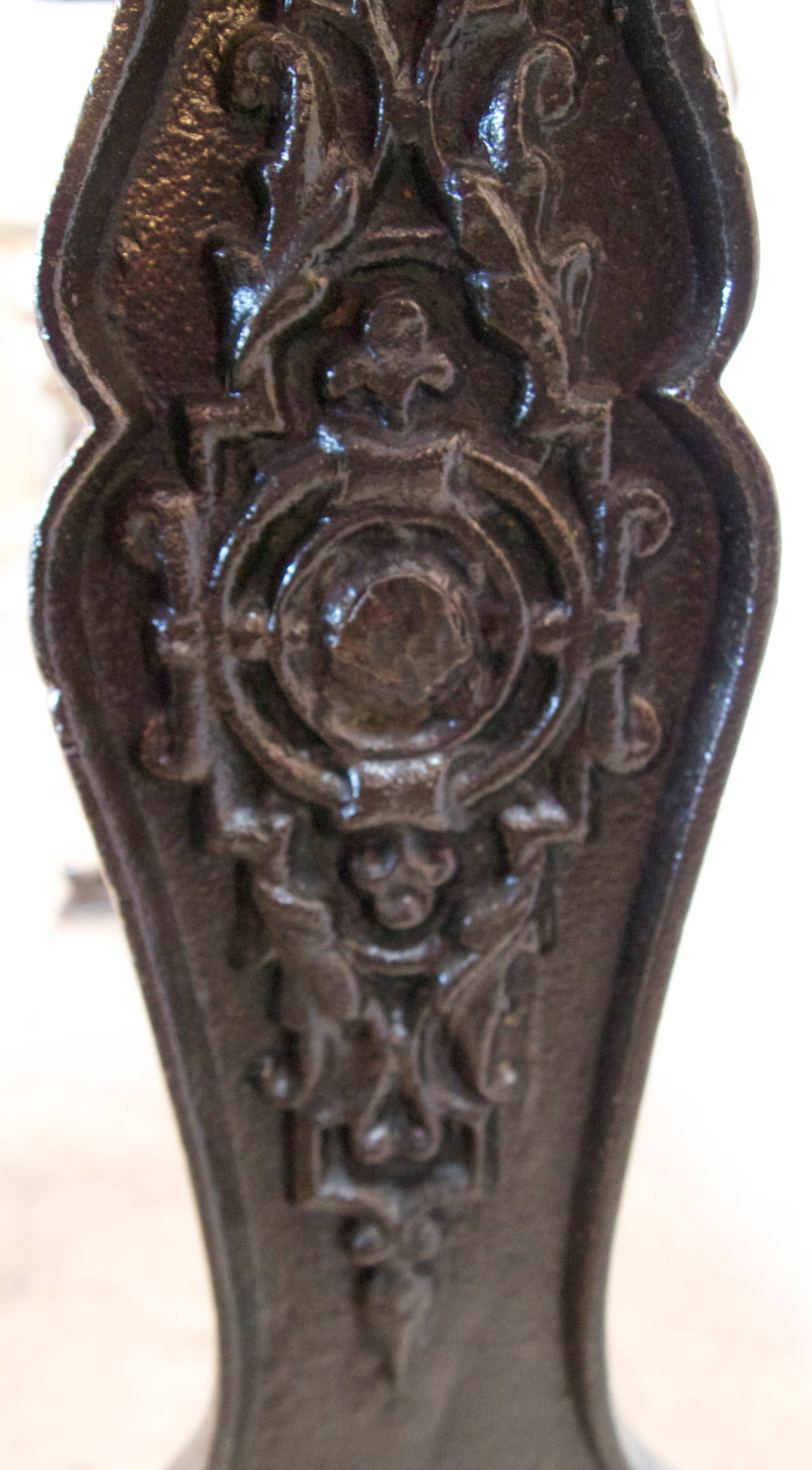 French Marble-Top Bistro Table In Excellent Condition In San Francisco, CA