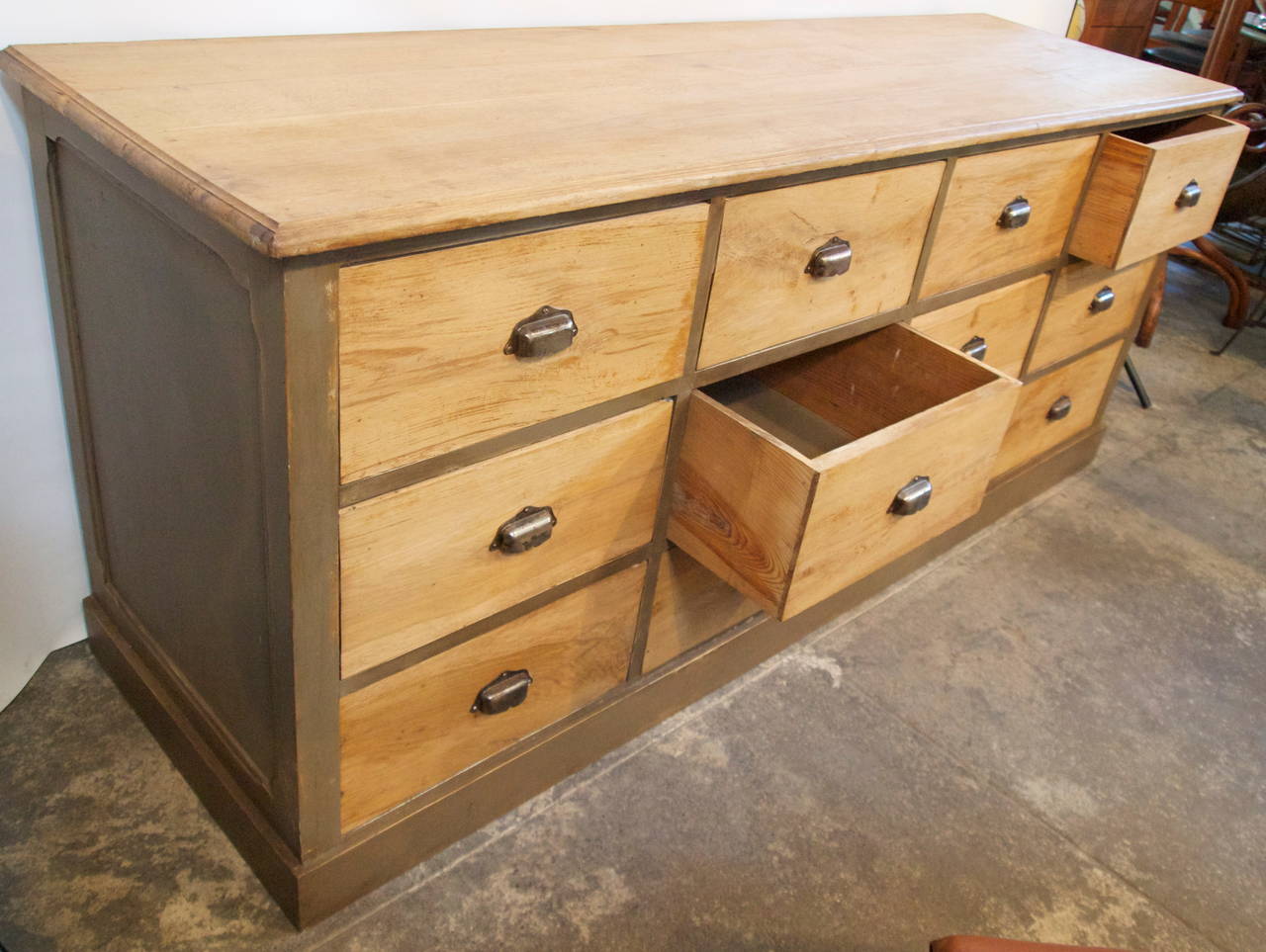 French Merchants 12-Drawer Counter In Excellent Condition In San Francisco, CA