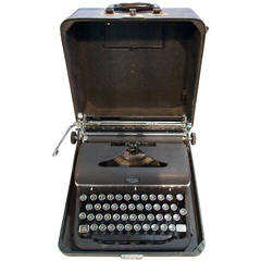 Classic 1940's Royal Typewriter