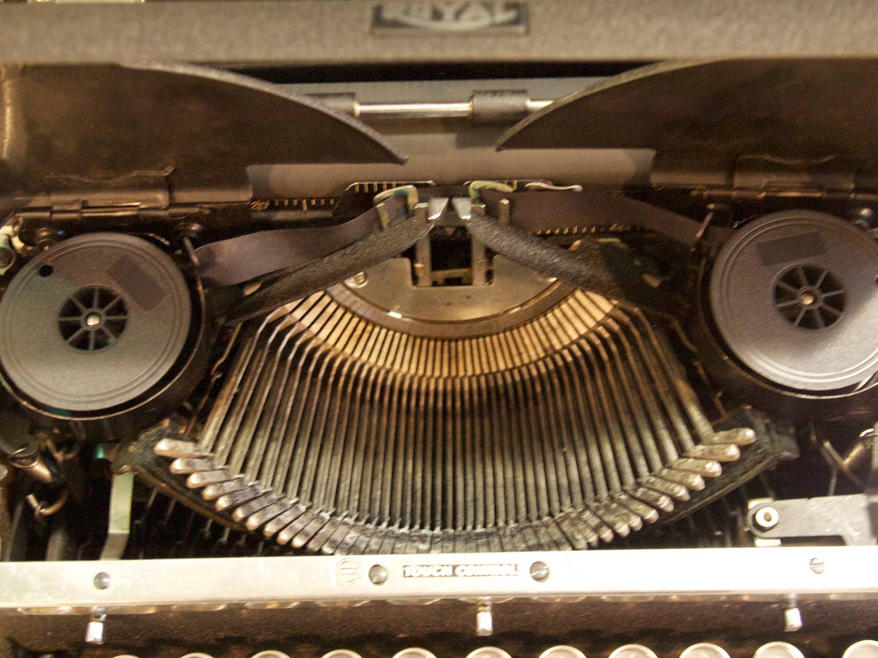 Metal Classic 1940's Royal Typewriter