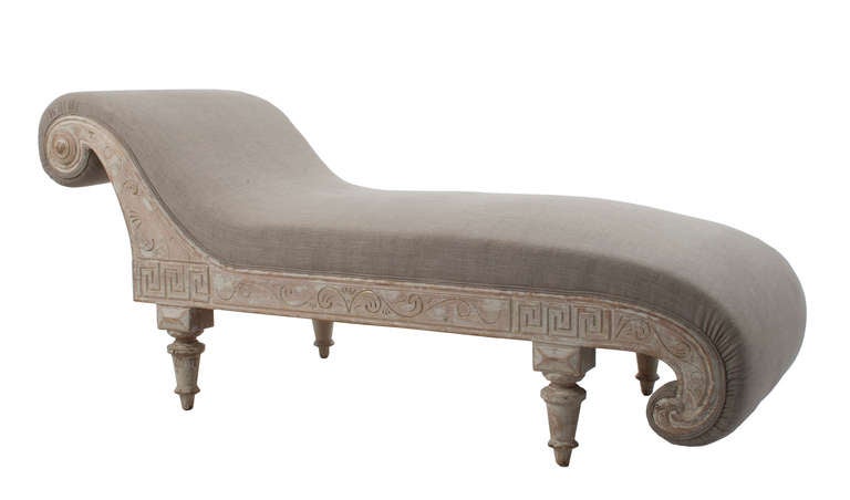 Gustavian Style Chaise In Excellent Condition In Los Angeles, CA