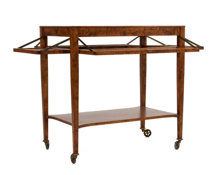Swedish Grace Tray Table