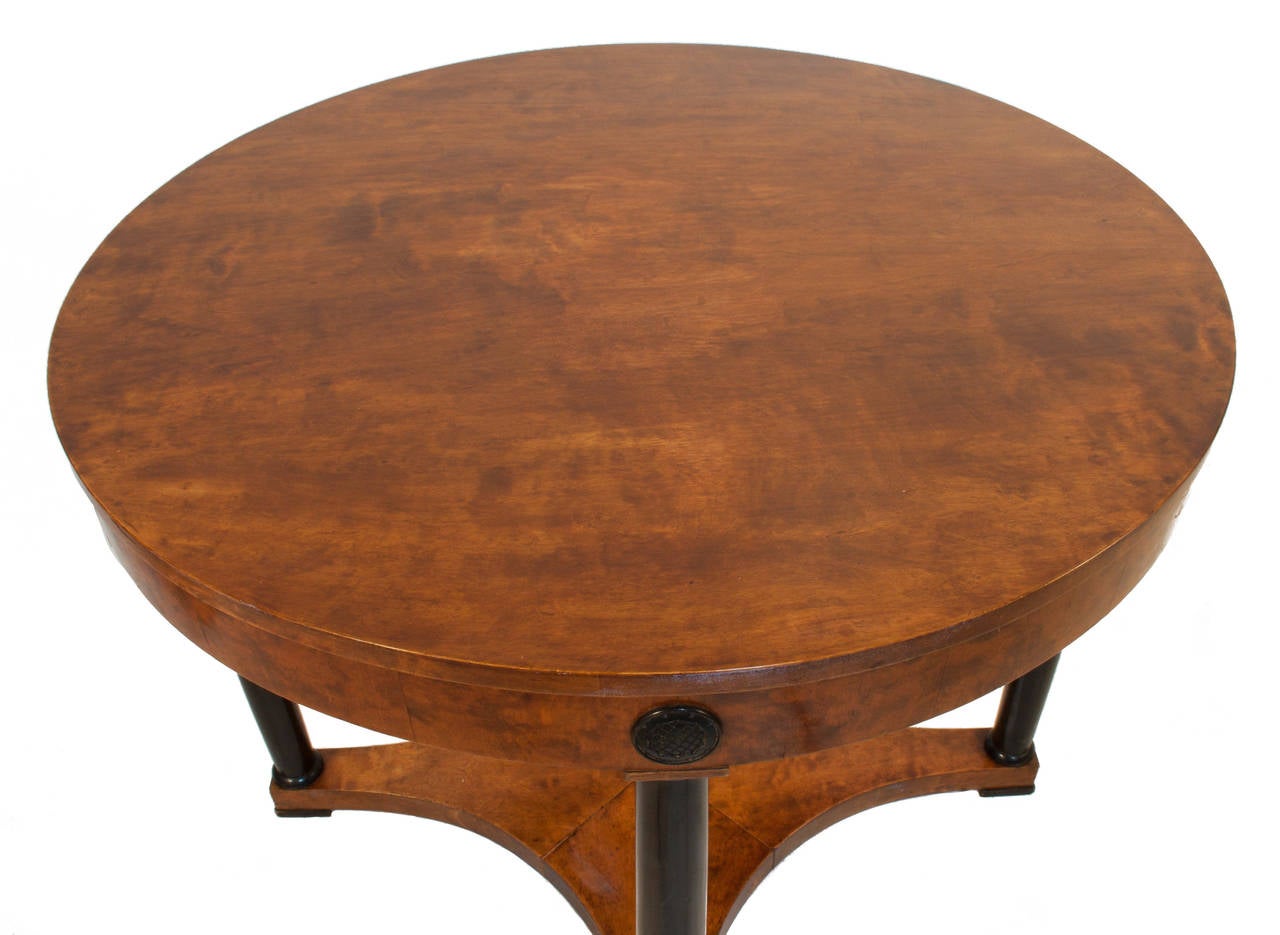 Early 20th Century Round Swedish Grace Table For Sale