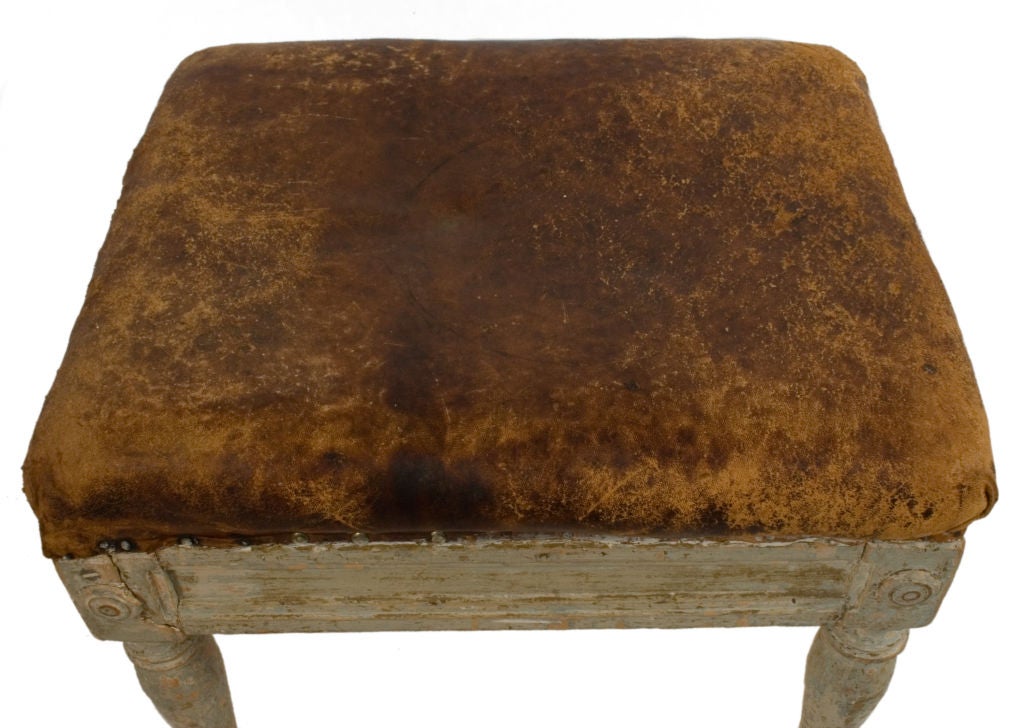 Gustavian Stool In Excellent Condition In Los Angeles, CA
