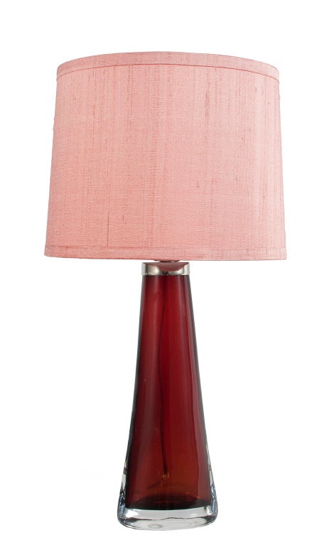 Red Carl Fagerlund Lamp, made for Orrefors, in the Graal maner where colored glass is encased in another layer of colorless, transparent glass.