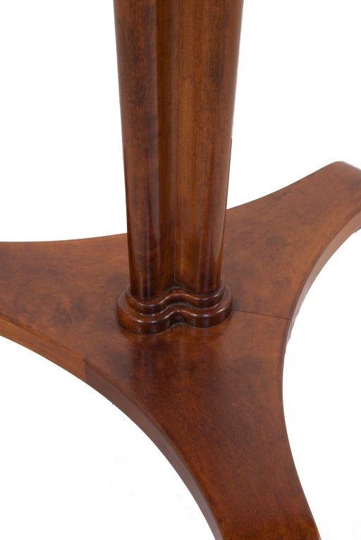 Swedish Grace Side Table