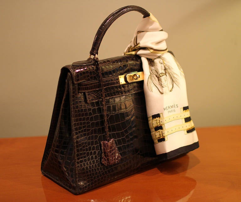 Hermes Kelly Crocodile Bag In Excellent Condition In Encino, CA