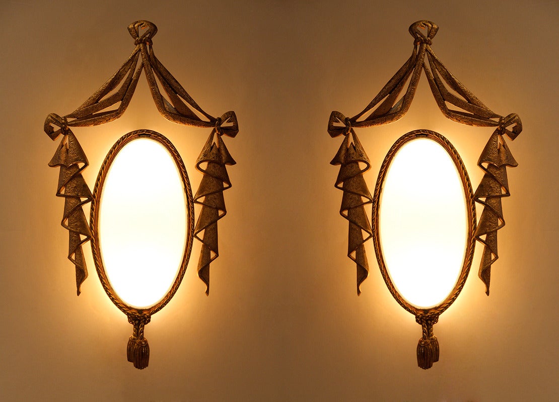 Mid-20th Century J. Barat Very Elegant Pair of Bronze Sconces  For Sale