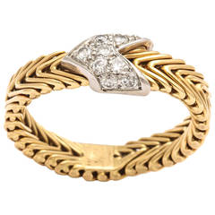 Retro Paloma Picasso for Tiffany 18-Karat Chevron Woven Gold Ring with Diamond Arrow