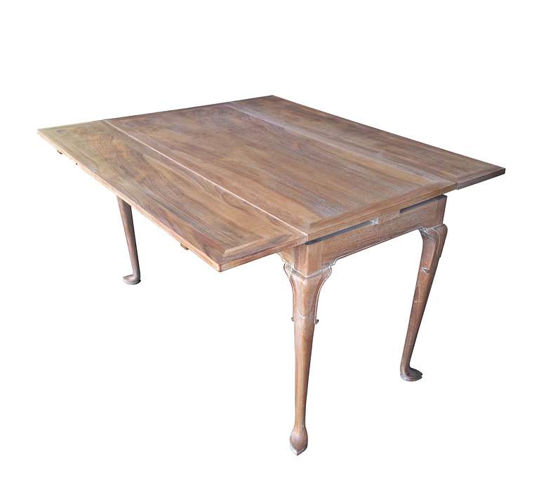 Stunning table or desk in the style of Grosfeld House made of solid limed oak.
The piece can be used as a desk or table, the piece comes with two retractable leaves which are great when needing more surface space and you can use one or both leaves