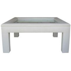 1970s Coffee Table Embossed in White Naugahyde 2