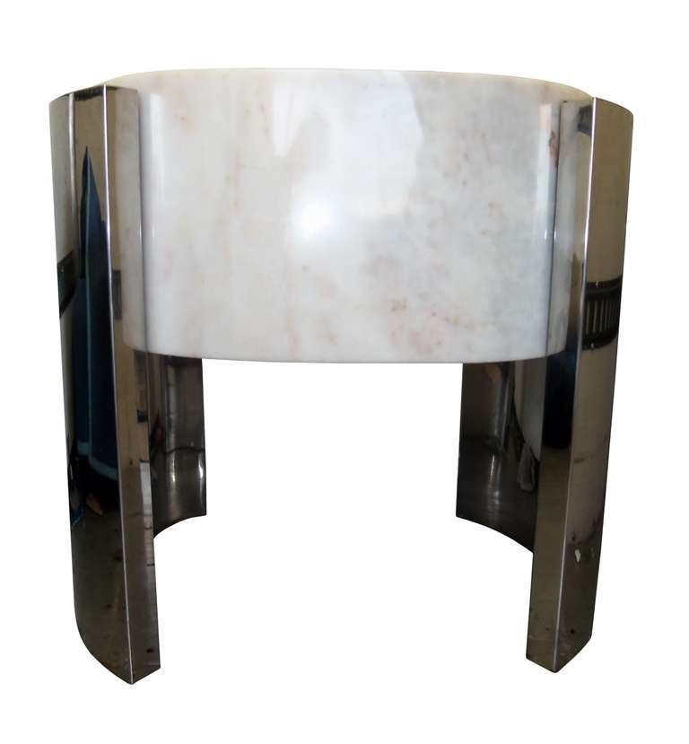 Stunning Sherle Wagner marble and chrome Pedestal sink.
The sink is in excellent working condition, the metal is clean and the imperfections you see are reflections from the floor.
The sink comes with faucet and knobs.

Measurements:
34