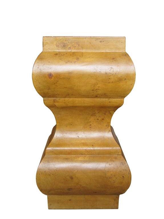 A beautiful Italian patchwork burl wood pedestal, circa 1970s. Could also be used as dining table base with a glass top.

The pedestal is very architectural and very eye catching from any direction you look are it, the patchwork is beautiful and