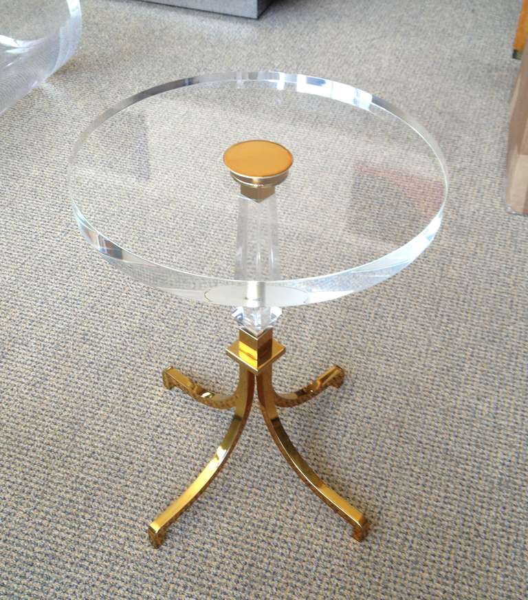 Mid-Century Modern Pair of Regency Style Lucite and Brass Side Tables by Charles Hollis Jones For Sale