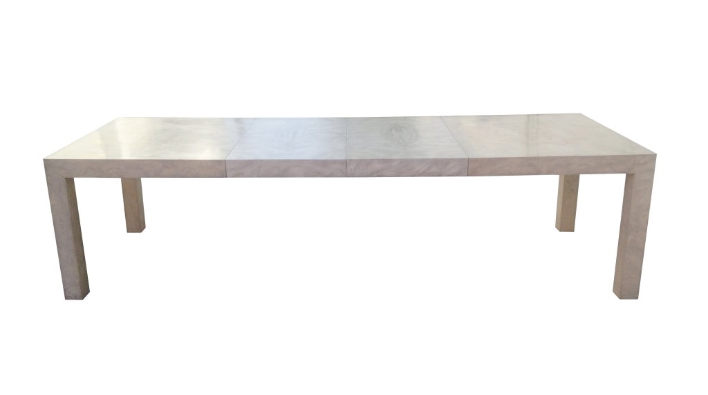 Beautiful expandable dining table in translucent greywash burl wood finish by Milo Baughman for Thayer Coggin.
This stunning piece is very well built, the two additional leaves appear not have been in use much because the color differs from the