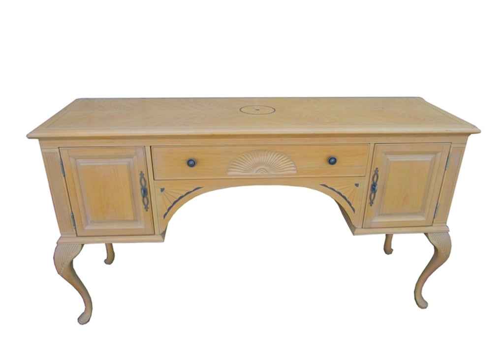 American Lovely Buffet with Cabriole Legs