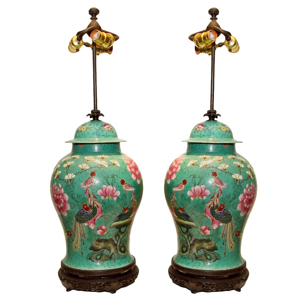 Paire de lampes de bureau chinoises Famillie Rose en vente