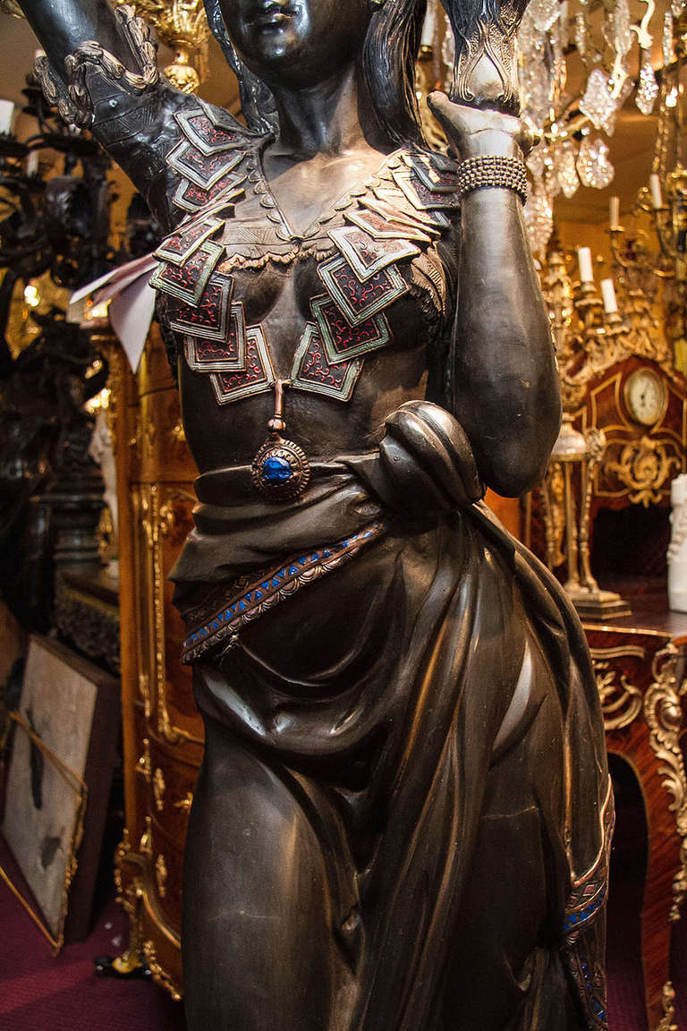 Pair of Lifesize Orientalist Bronze Figures of Young Beauties In Good Condition In New York, NY