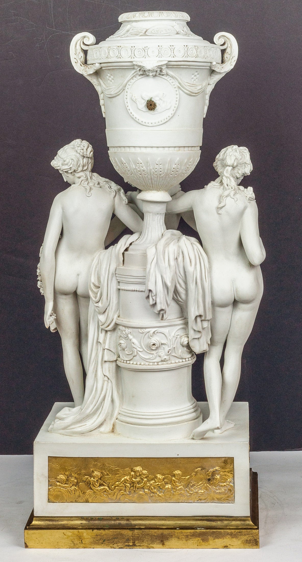 Neoclassical French Bisque Porcelain Figural Mantel Clock with Nude Figures In Good Condition In New York, NY