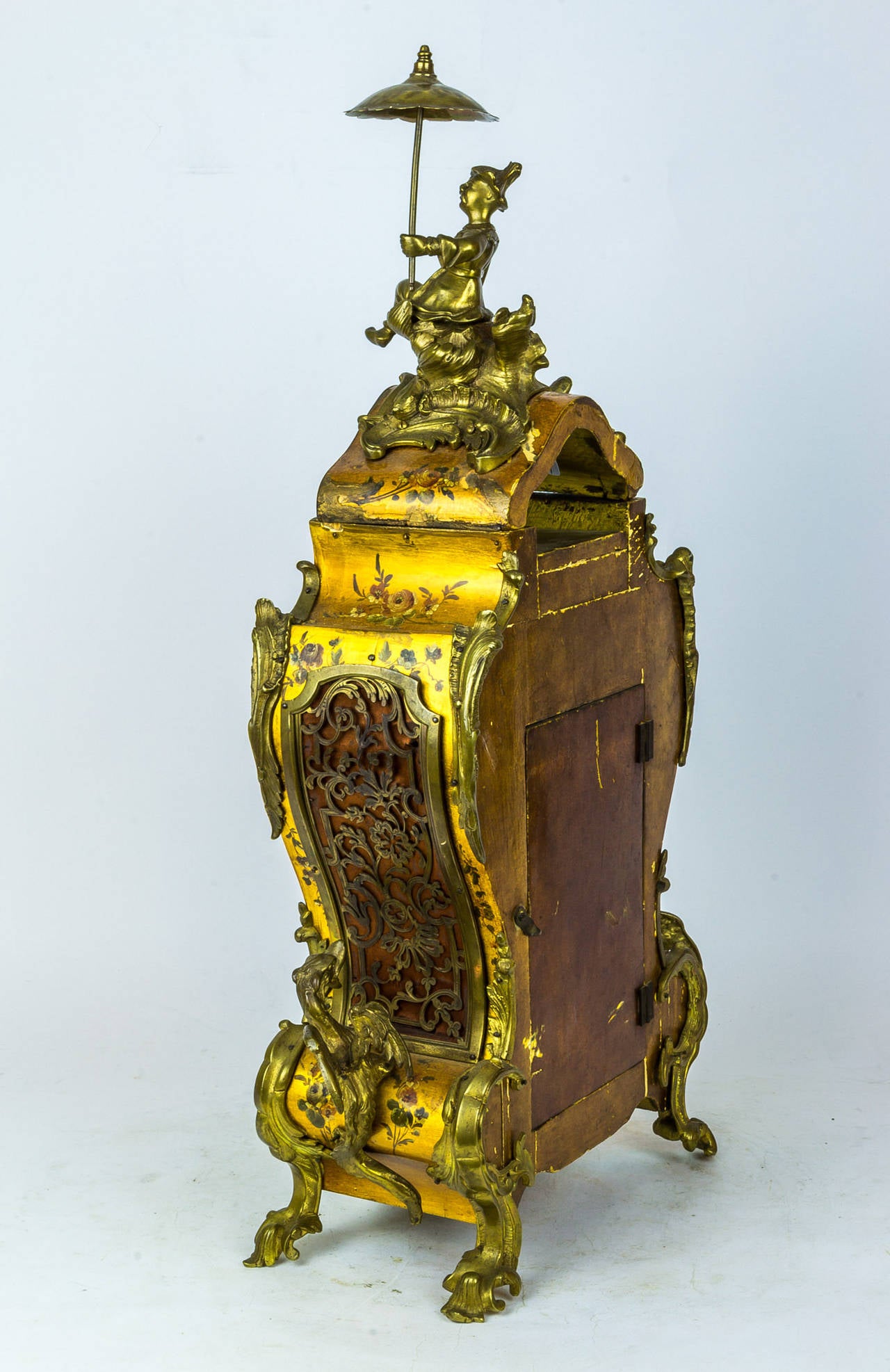Unusual Chinoiserie Gilt Bronze Figural Mantel Clock by J.E. Caldwell & Co In Good Condition In New York, NY