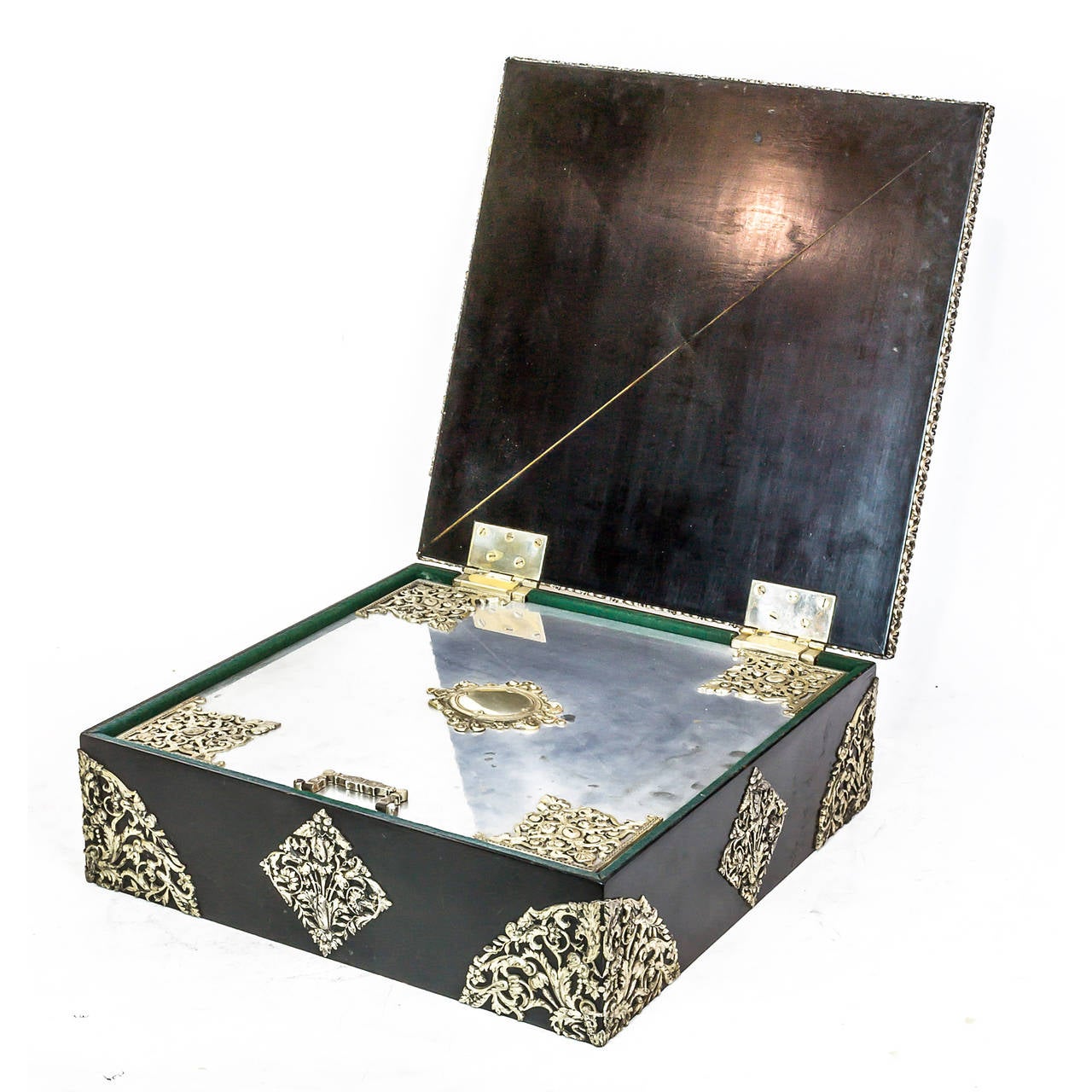 Silvered Metal and Velvet Humidor Box Attributed to Caldwell & Co. In Excellent Condition In New York, NY