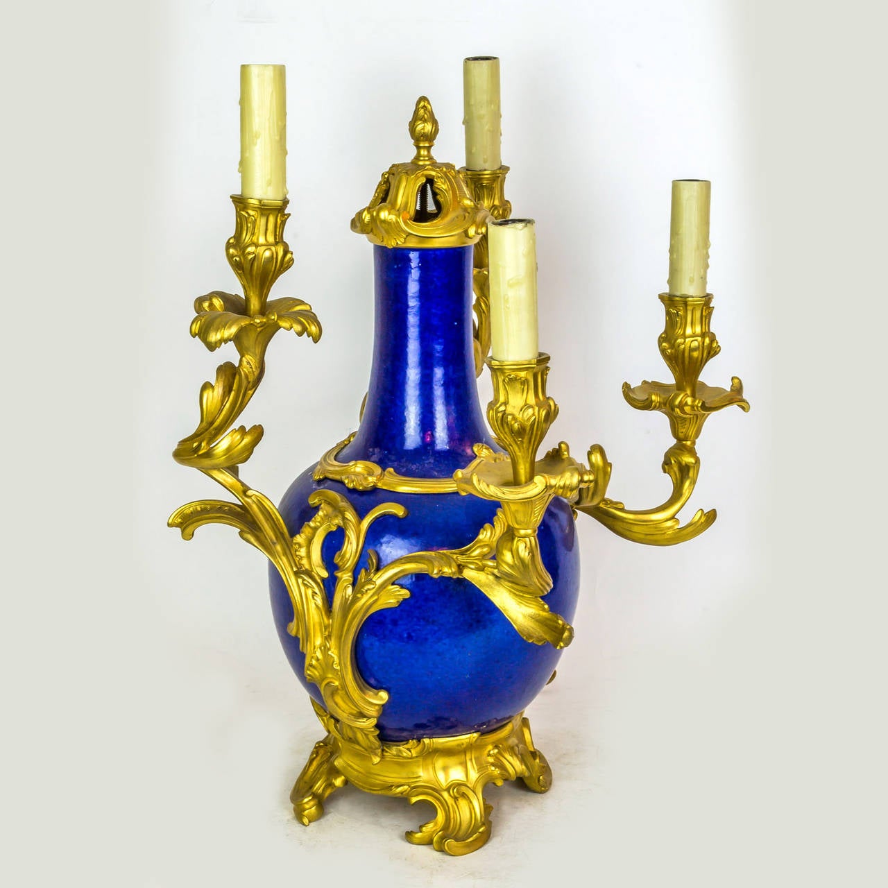 19th Century Fine Blue Porcelain and Bronze Louis XV Style Four-Light Candelabra Centerpiece