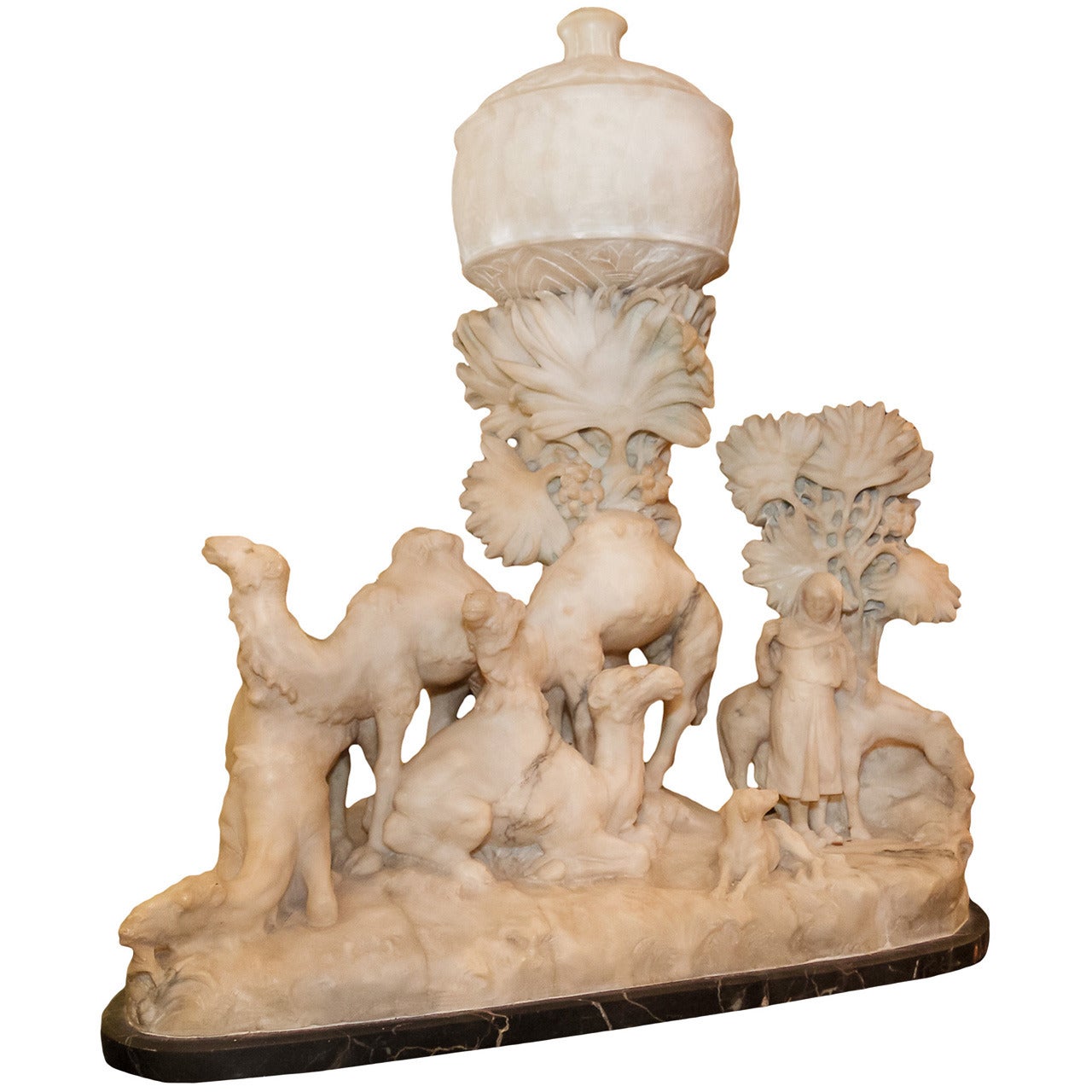 Sculpture / lampe orientaliste sculptée en albâtre, camées du désert éclairées