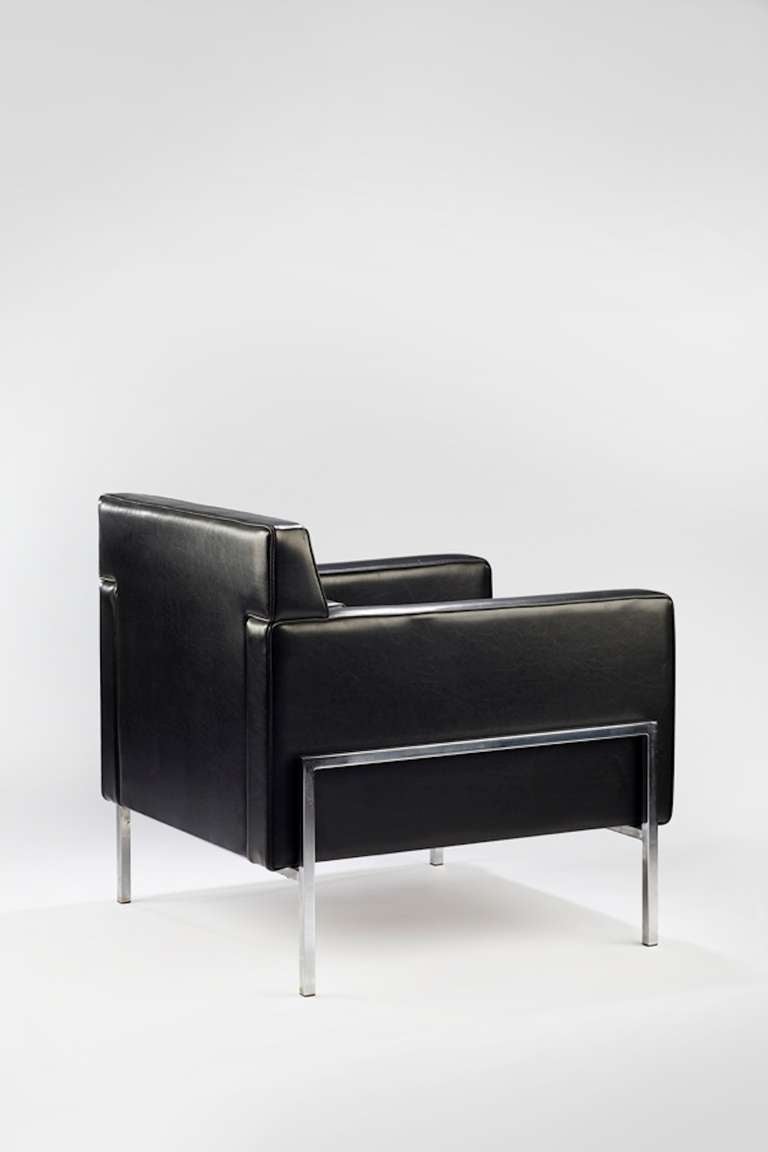 Pair of armchairs in black vinyl and steel, designed by Pierre Paulin for Thonet, circa 1962.

About the designer: Pierre Paulin (1927-2009) was one of the most important designers of the 20th century. He is perhaps best known for his innovative