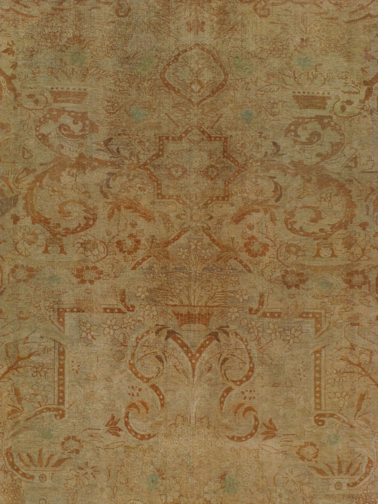 Antigua Alfombra Persa Mashad 16ft. 5in. x 31ft. 7in. en Bueno estado para la venta en New York, NY