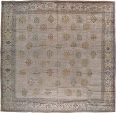 Antiker türkischer Oushak-Teppich 17ft. 5in. x 18ft.