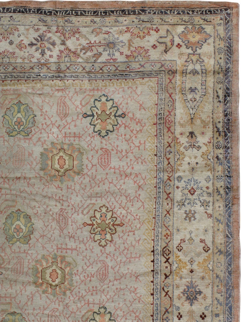 Turc Tapis turc ancien d'Oushak de 17 pieds. 5 po. x 18 pieds. en vente