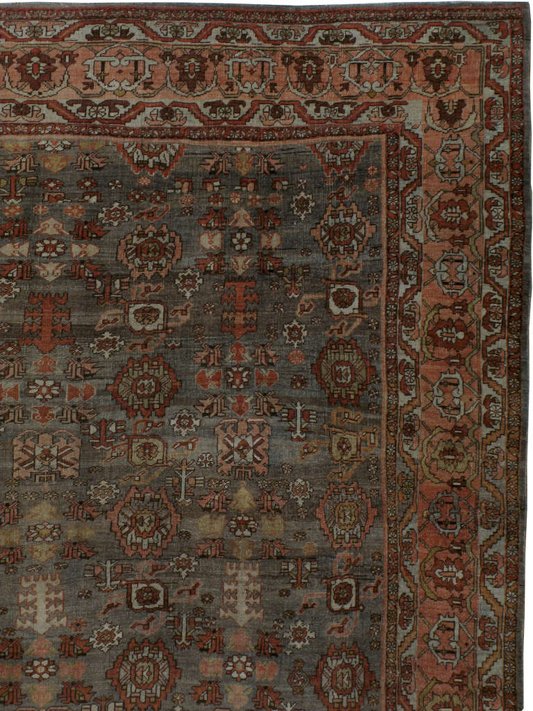 Antiker persischer Bidjar-Teppich (Persisch) im Angebot