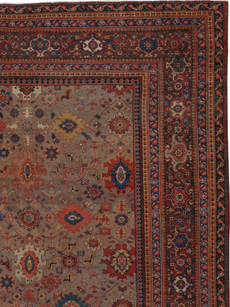 Antique Persian Mahal Rug In Good Condition For Sale In New York, NY