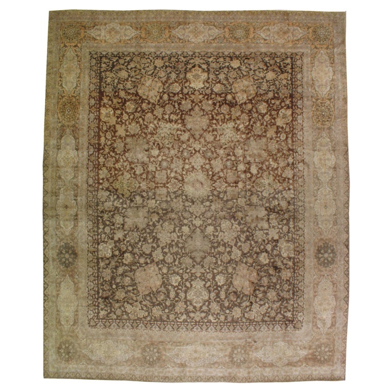 Tapis persan ancien de Tabriz en vente