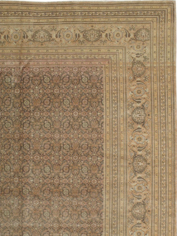 Antiker persischer Täbris-Teppich (Tabriz) im Angebot