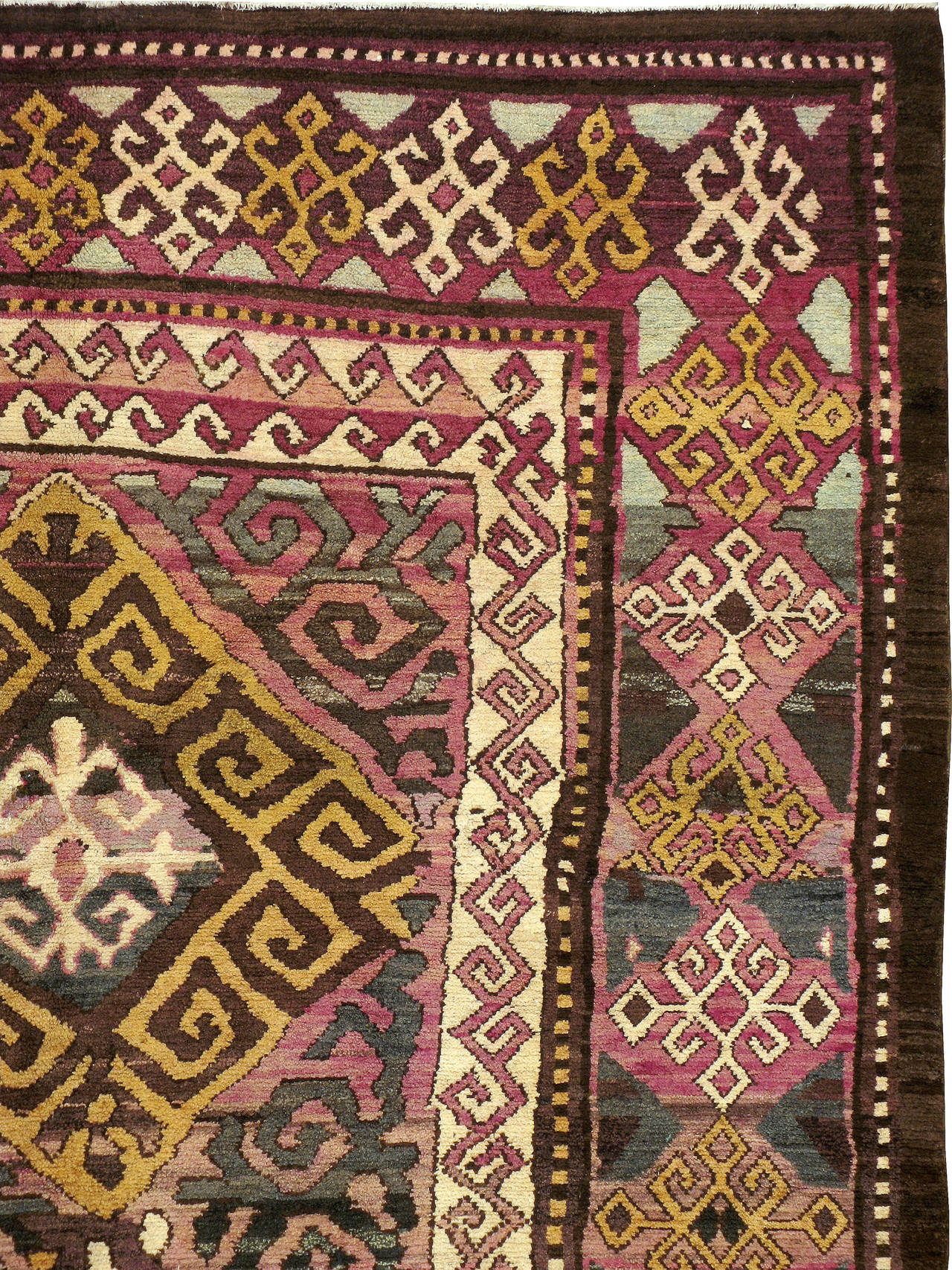 Vintage Persian Rug For Sale at 1stdibs