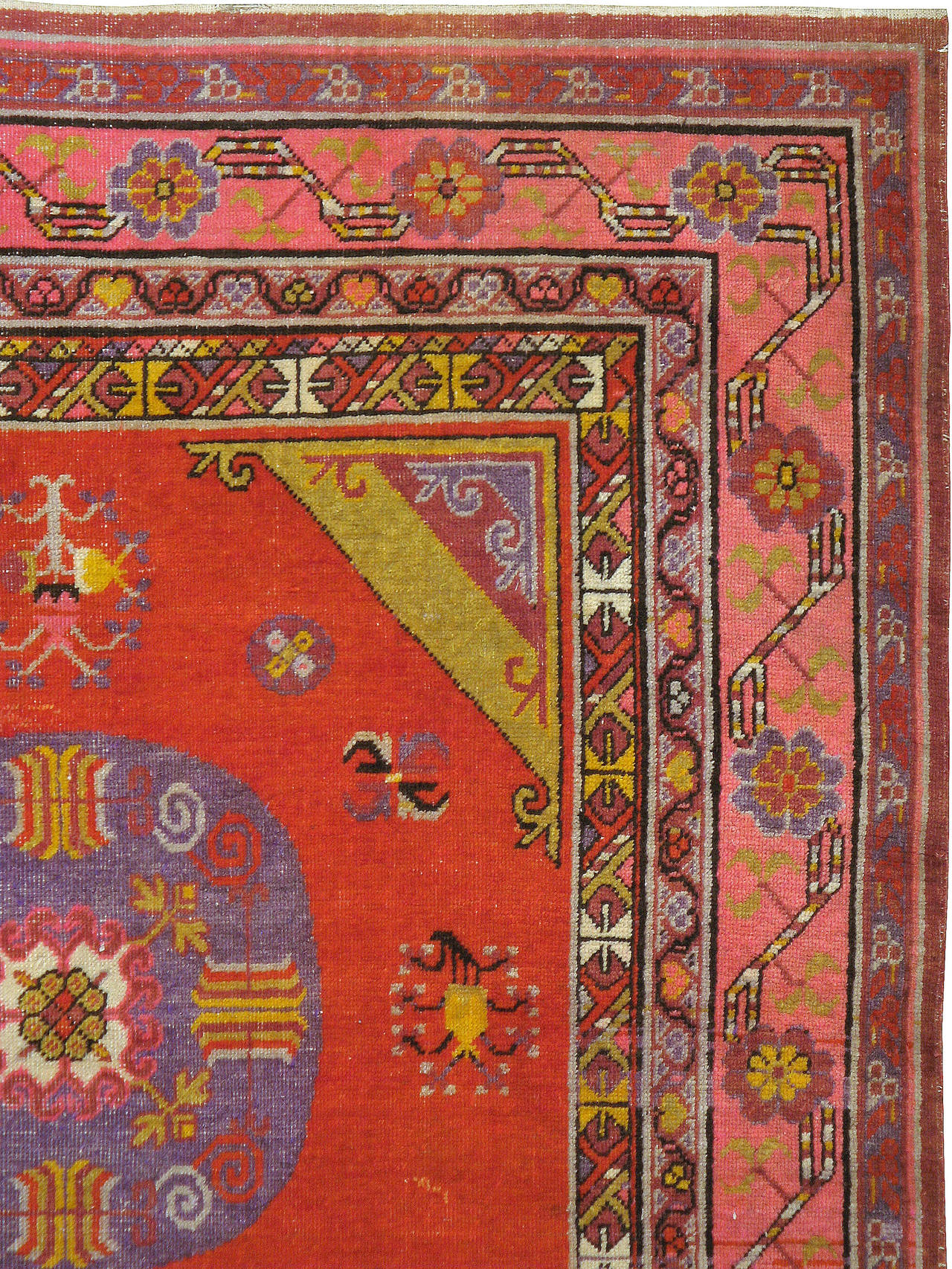 Noué à la main Ancien tapis Khotan du Turkestan oriental en vente