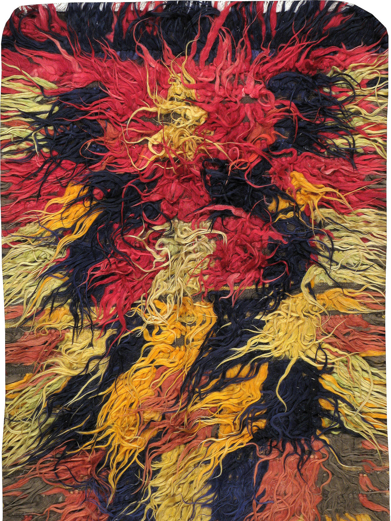 A vintage Turkish Tulu carpet from the second quarter of the 20th century.