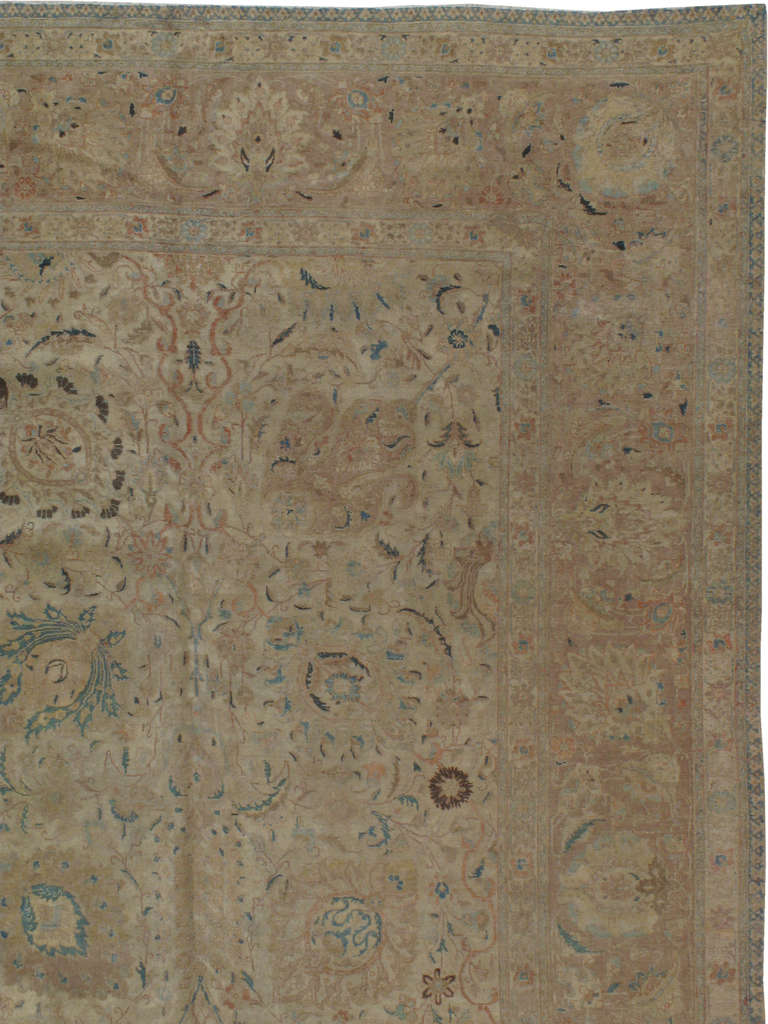 Antique Persian Tabriz Rug In Good Condition For Sale In New York, NY