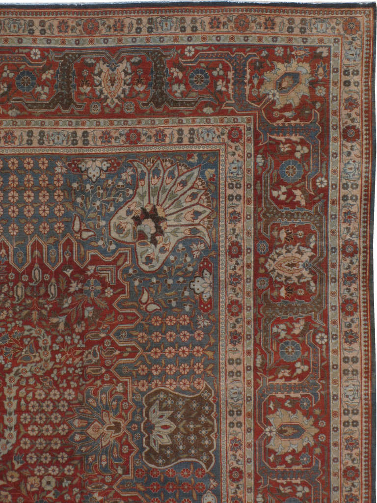 Antique Persian Tabriz Rug In Good Condition For Sale In New York, NY