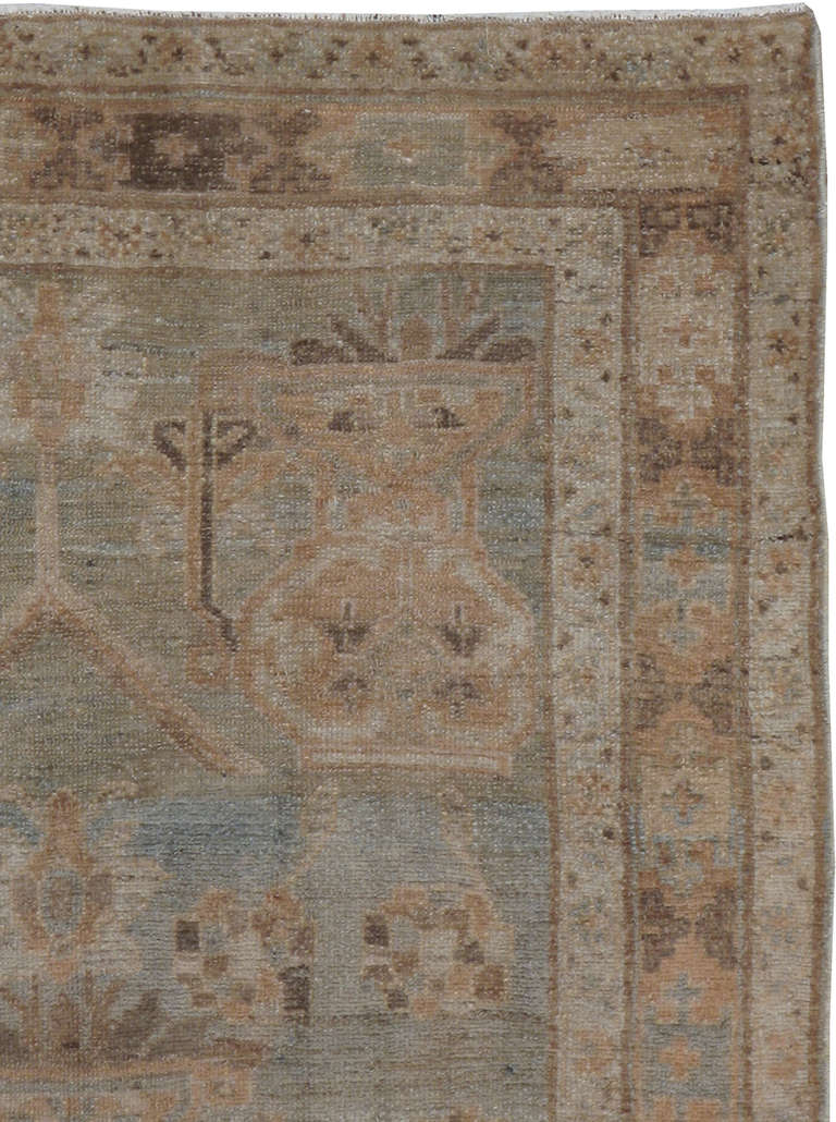 Esparcidor antiguo Malayer
