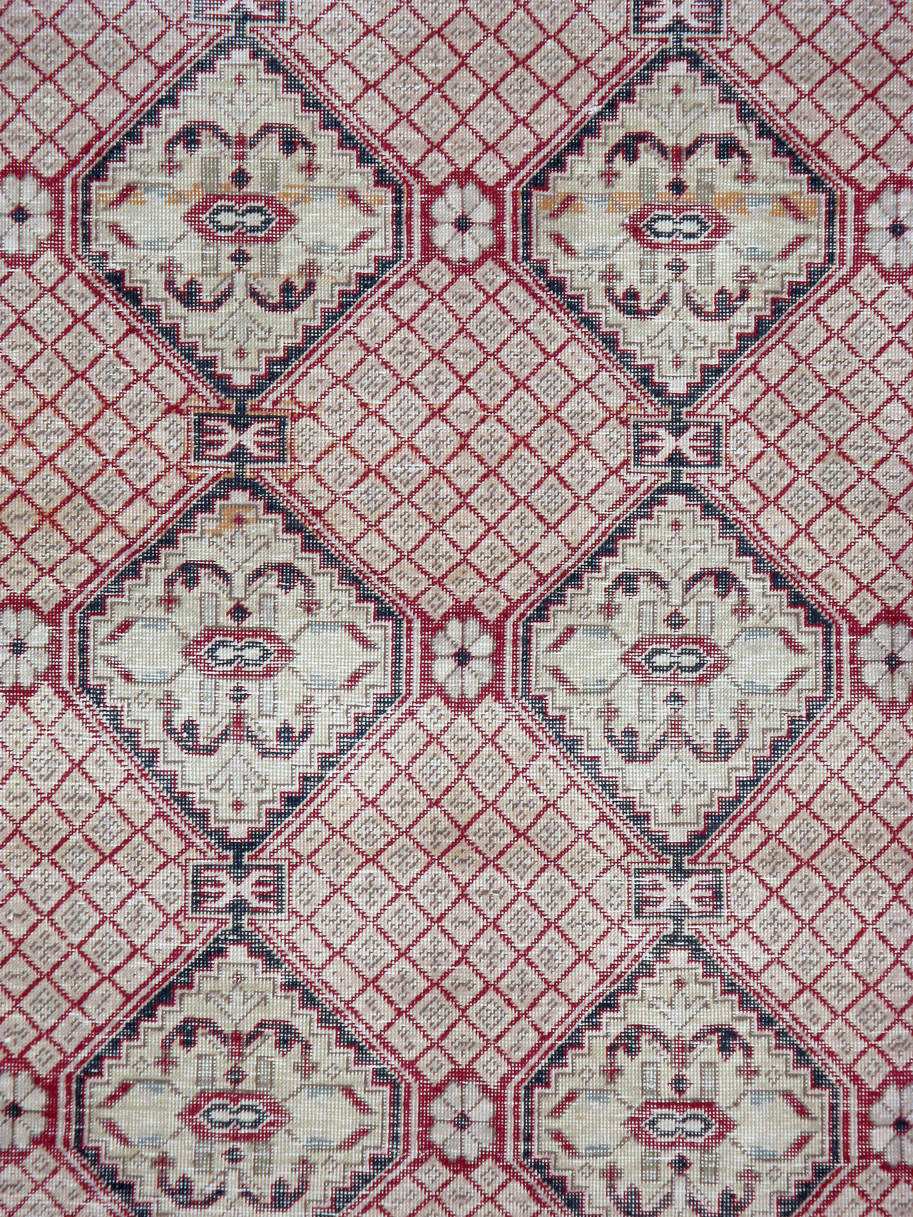 A vintage Turkish Sivas carpet from the second quarter of the 20th century.