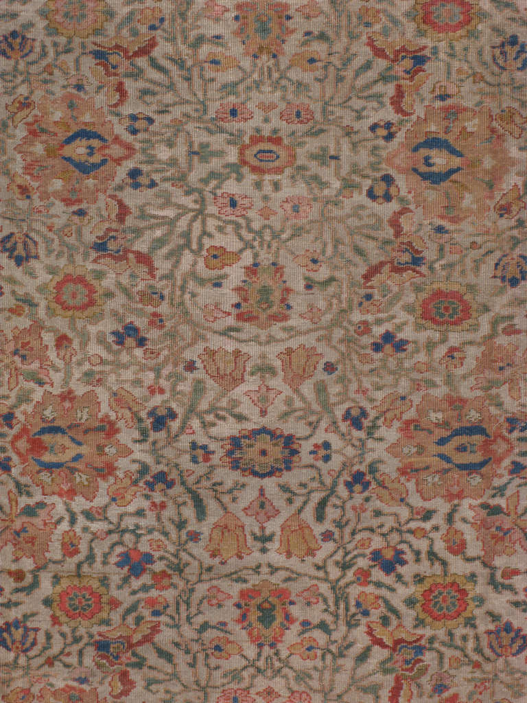 Tapis persan classique Sultanabad Mahal.