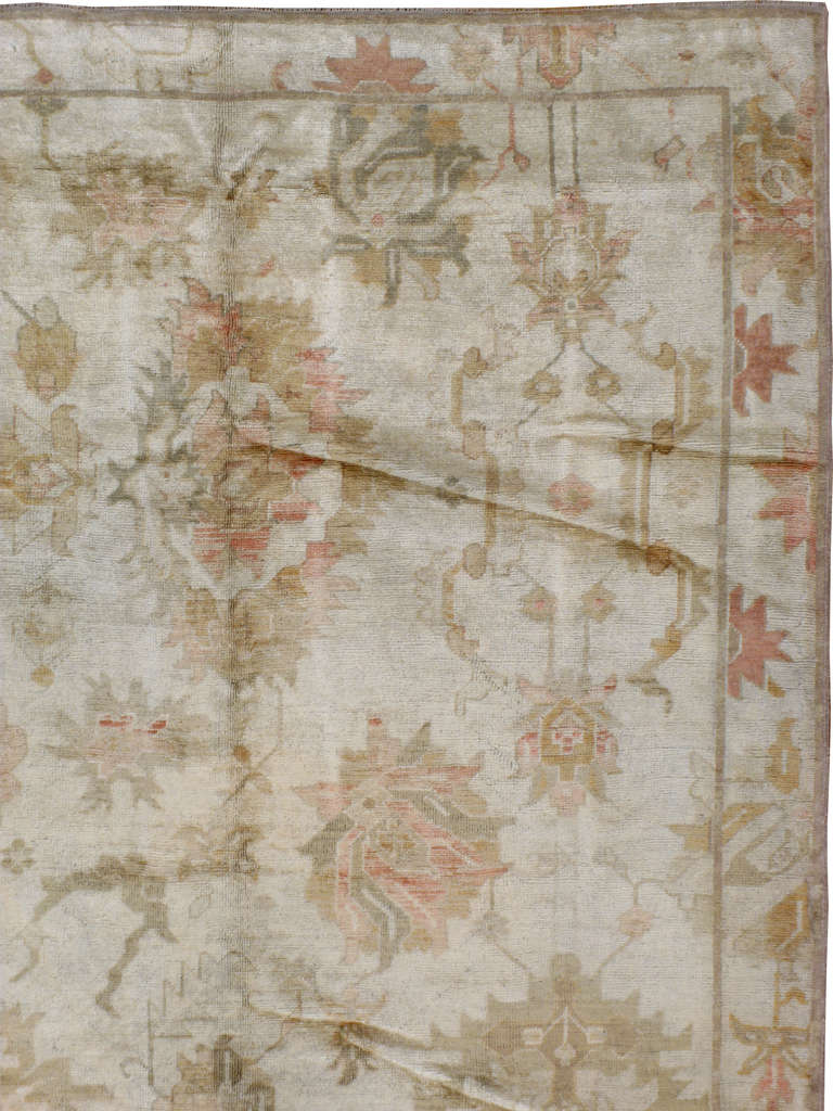 Alfombra turca antigua Oushak Turco en venta