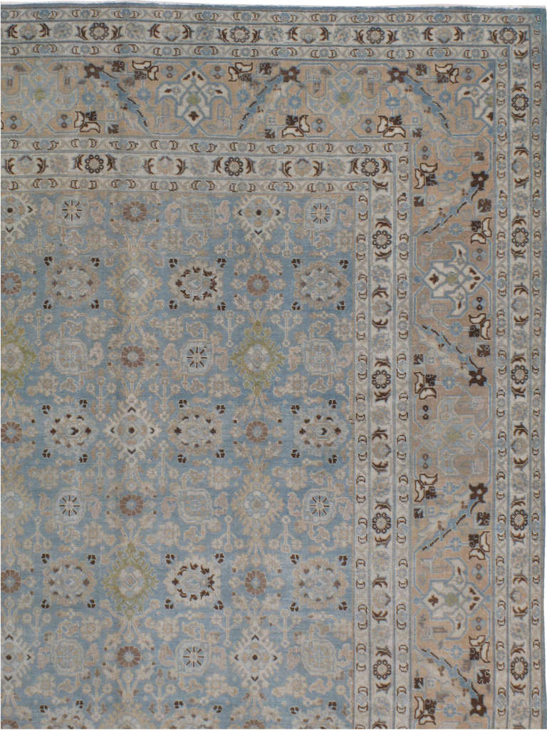 Antique Persian Tabriz Rug In Good Condition For Sale In New York, NY