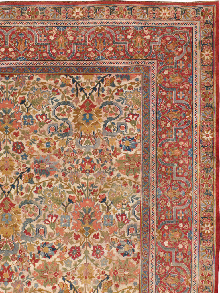 Antique Indian Lahore Rug In Good Condition For Sale In New York, NY