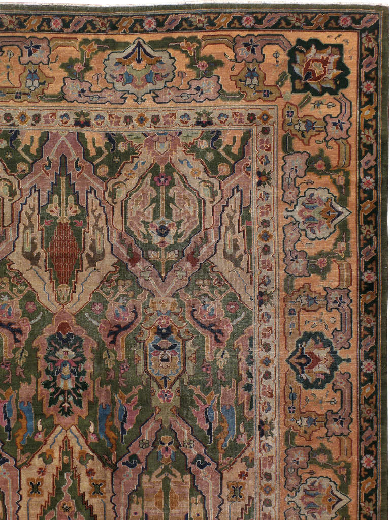 Antique Indian Lahore Rug In Fair Condition For Sale In New York, NY