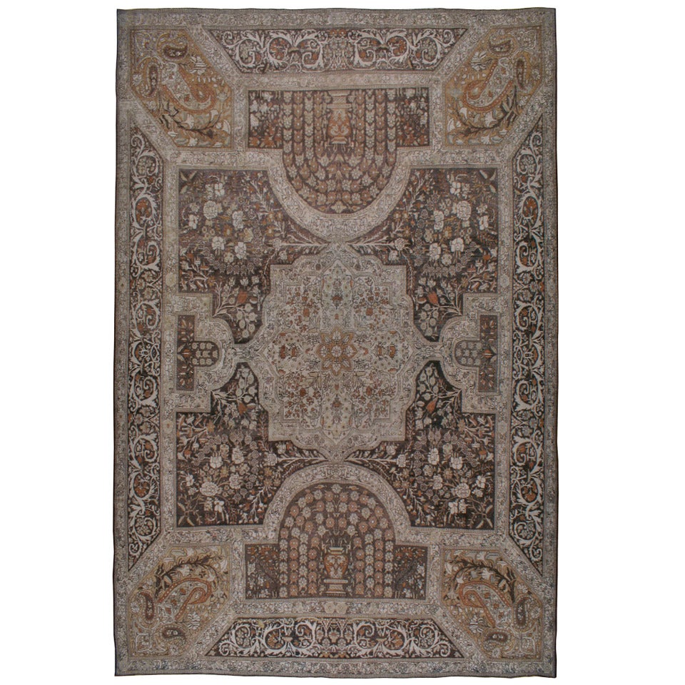 Antiker persischer Yazd-Teppich im Angebot