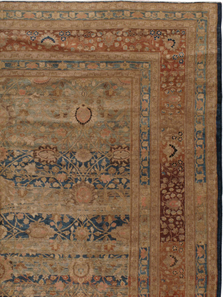 Antique Persian Tabriz Rug In Fair Condition For Sale In New York, NY